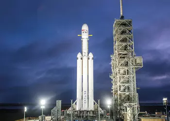 SpaceX получила $155 млн на запуск секретного орбитального дрона Boeing X-37B с помощью ракеты Falcon Heavy