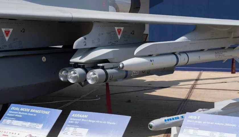Минобороны Великобритании подтвердило передачу Украине высокоточных ракет Brimstone 2 с лазерным наведением (видео)