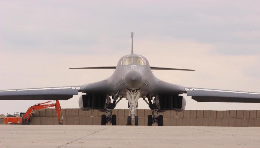 США разместили в Румынии два сверхзвуковых стратегических бомбардировщика B-1B Lancer для участия в учениях Air Defender 2023