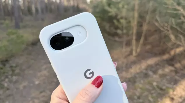 Pixel 11a specs leak: flagship chip, ...