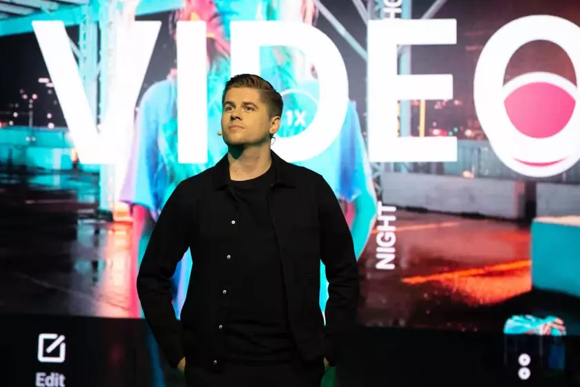 Нильс Стокдейл (OPPO): через 5-10 лет смартфоны со складывающимися экранами достигнут 50% рынка