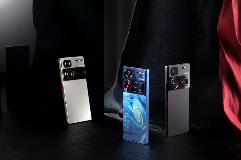 nubia Z60 Ultra: подэкранная камера, AMOLED-дисплей на 120 Гц, защита IP68 и чип Snapdragon 8 Gen 3