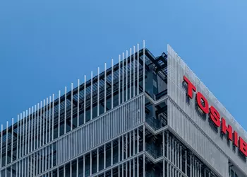 Технологический ветеран Toshiba разделяется на три отдельные компании