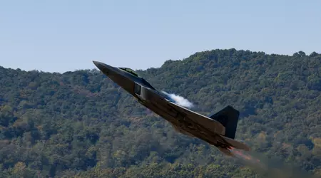 China is trying to create a radar that can track the F-22 stealth fighter