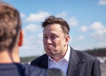 Elon Musk is at the center of a sexual harassment scandal