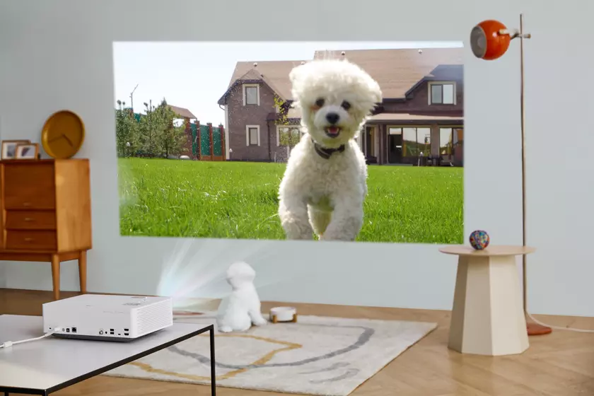 LG CineBeam PF610P Full HD LED: компактный проектор с экраном до 120 дюймов, стереодинамиками и поддержкой AirPlay 2