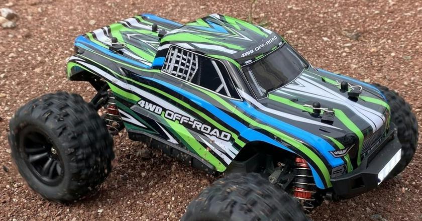 YONCHER YC380 PRO 1:16 remote cars for adults