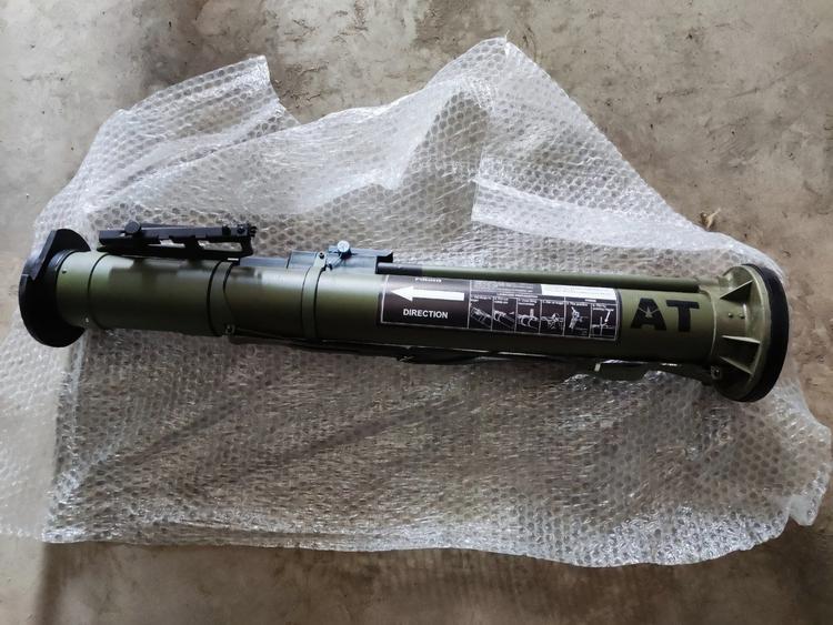 Le forze armate dell'Ucraina utilizzano i lanciagranate anticarro BULSPIKE-AT bulgari, questa è una versione modificata dell'RPG-22 sovietico 