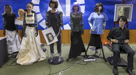 Les robots d'IA s'expriment lors de la conférence de presse de l'ONU et affirment qu'ils n'ont pas l'intention de voler des emplois ou de se rebeller contre les humains.