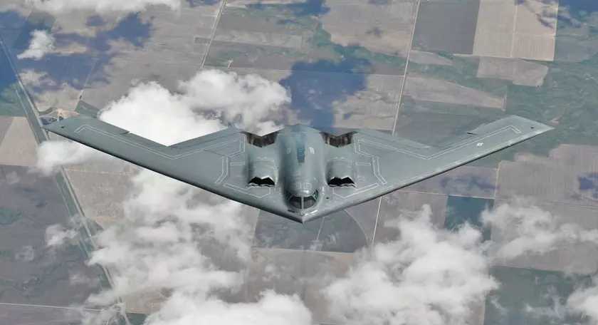 Ядерный бомбардировщик B-2 Spirit отпраздновал 34-ю годовщину со дня первого официального полёта