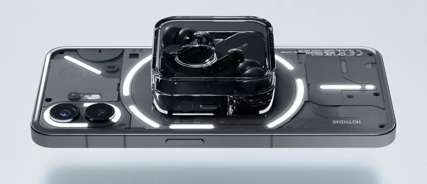 В Европе, Австралии и Северной Америке начали продавать Nothing Phone (2) и чёрные Nothing Ear (2)