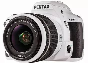 Pentax представит на выставке CP+ зеркалку K-60 и два погодоустойчивых объектива