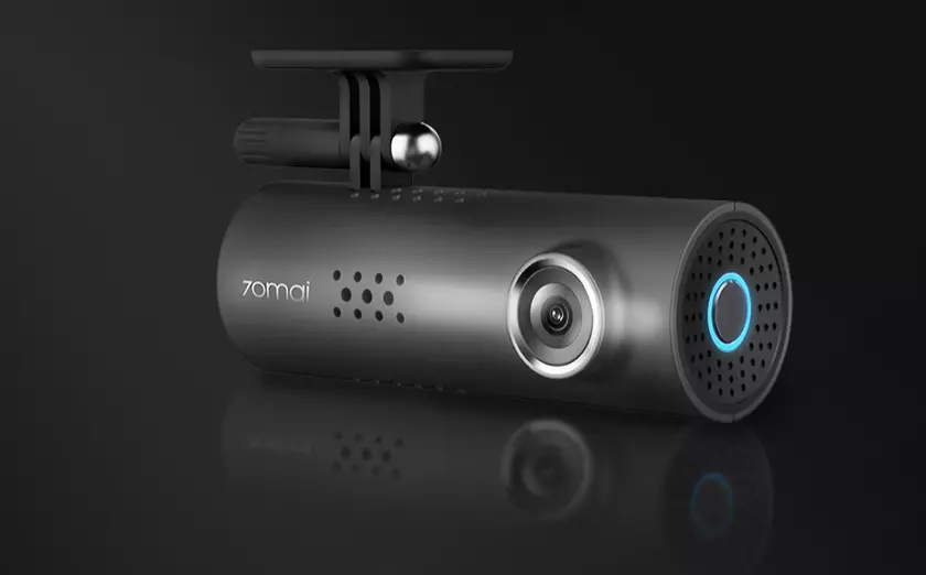70mai Dash Cam 1S: компактный видеорегистратор с ночным режимом съёмки за $39