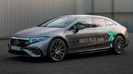 Lumières turquoises : Mercedes-Benz a été autorisée en Allemagne