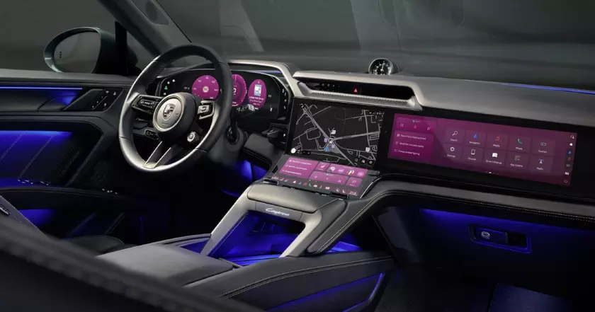Загляните внутрь: Первый взгляд на интерьер электрокара Porsche Cayenne