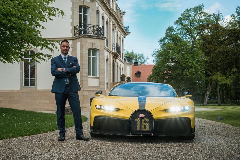 Bugatti представила смарт-часы премиум-класса в стиле своих автомобилей: сапфировое стекло, корпус из титана и керамики и ценник от €899