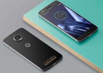 Moto Z3 Play with a dual camera and a glass case appeared on a new render