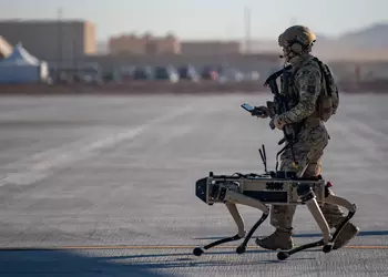 Google удаляет из своего сайта обещание не использовать ИИ для оружия