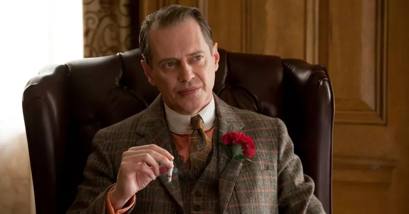 История темных секретов продолжается: Стив Бушеми станет новым директором Nevermore во втором сезоне "Wednesday"