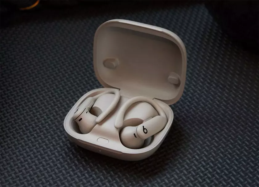 iOS 26: Авто-пауза в Beats и AirPods — новая эра удобства