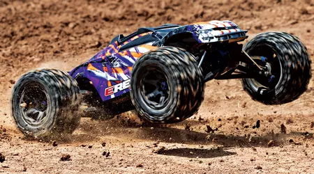 Voitures et Camions RC Rapides