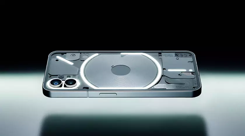 Nothing Phone (1) получил обновление Nothing OS 1.1.7: ноябрьский патч безопасности Google и функция отображения процента зарядки AirPods