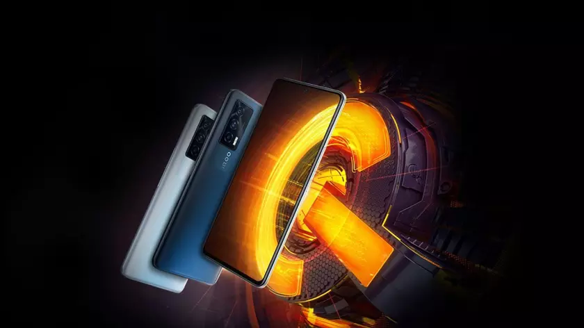 Официально: iQOO 8 станет первым в мире смартфоном с дисплеем Samsung E5 разрешением 2K