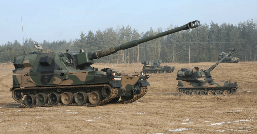 APU for the first time showed the use of the Polish 155-mm self-propelled guns KRAB in Ukraine