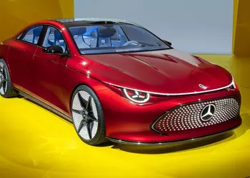 Mercedes-Benz не планирует сосредотачиваться на выпуске электромобилей 