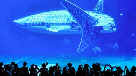 Give us our money back! Visitors to a Chinese oceanarium are outraged to be shown a robotic shark instead of a live sea giant