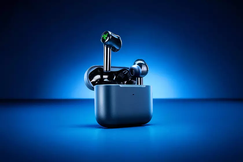 Razer Hammerhead True Wireless V2: TWS-наушники с ANC и подсветкой Chroma RGB за $129