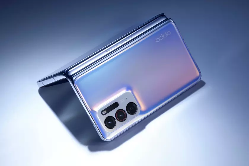 AMOLED-экран на 120 Гц, чип Snapdragon 8+ Gen 1 и Android 13: инсайдер рассказал каким будет преемник OPPO Find N