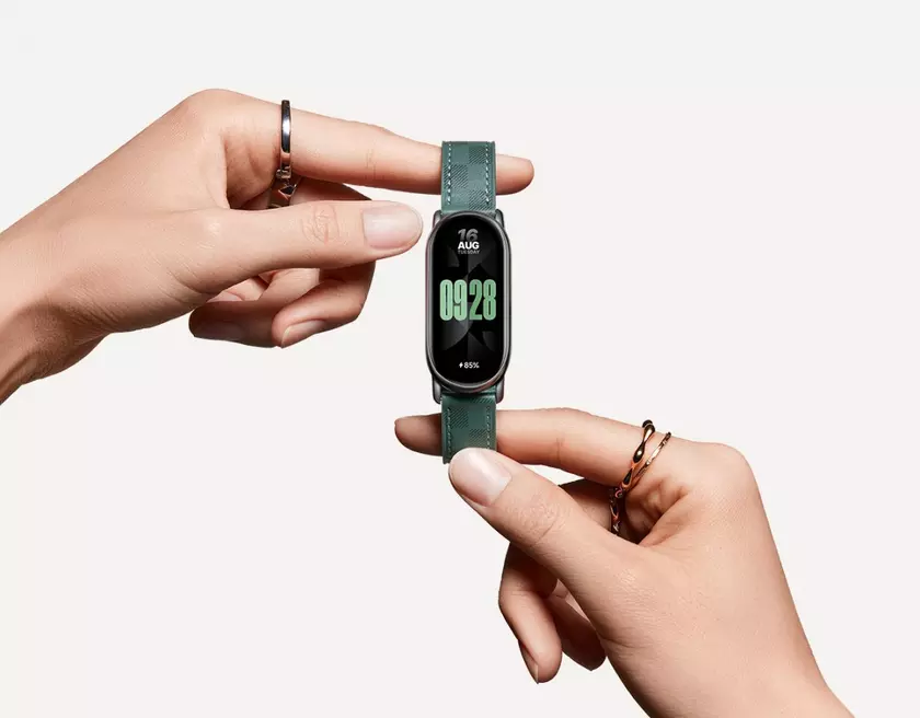 Xiaomi представила глобальную версию спортивного браслета Smart Band 8 Pro за €40