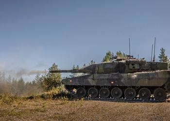 La Svezia ha deciso di investire 320 milioni di dollari per modernizzare 44 carri armati Stridsvagn 122 a causa della guerra in Ucraina.