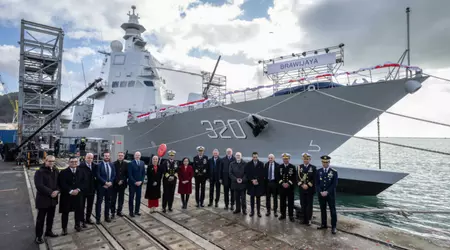 Indonesia buys two warships built for Italy