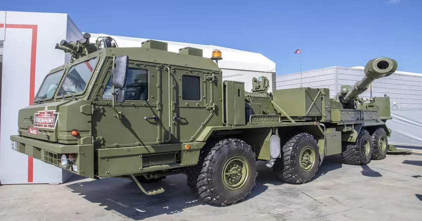 На поле боя впервые заметили новейшую российскую САУ 2С43 "Мальва"