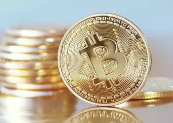 Стоимость биткоина уже выше $41 тысячи