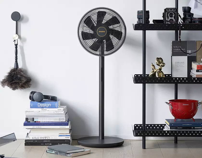 Xiaomi показала Smartmi DC Inverter Floor Fan 3: умный вентилятор с датчиком температуры, влажности и автономностью до 20 часов