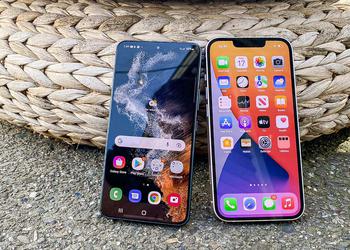 Samsung is once again the market leader in smartphones, selling 259 million models in 2022
