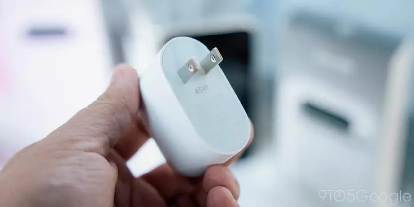 Google представила новое быстрое зарядное устройство 45 Вт для серии Pixel 9