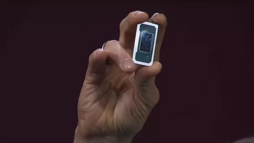 Погружение в инновации: удивительный мир чипов от Intel