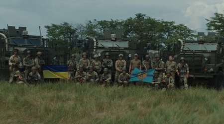 Це не фільм на Netflix – ВМС України опублікували ефектне відео із британськими бронемашинами Mastiff