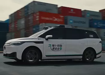 Uber and Baidu will launch thousands of unmanned taxis outside the US and China