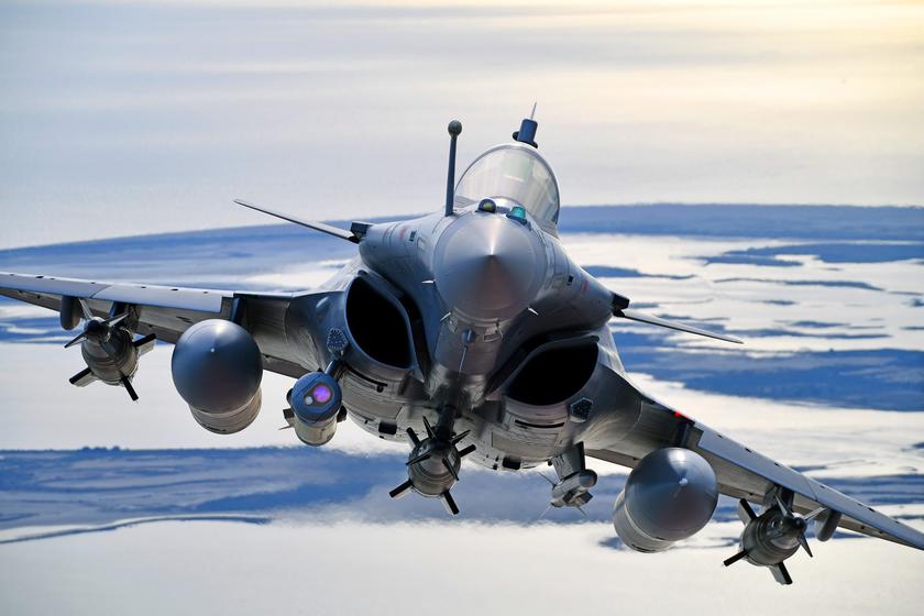 Франция покупает 42 истребителя Dassault Rafale