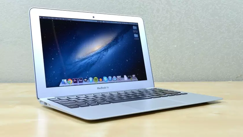 Apple's Compact Prodigy: Rediscovering the MacBook Air 11"