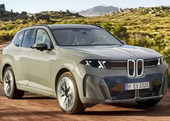 Новая BMW X5 G65: камни вместо кнопок и электрический «монолит»