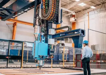 Самый большой в мире 3D-принтер может напечатать дом менее чем за 80 часов