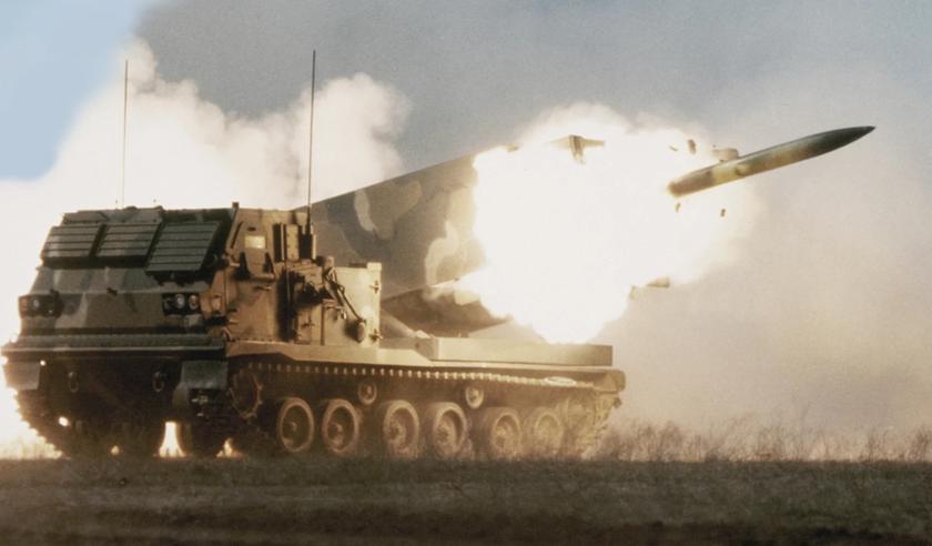 Великобритания отправит в Украину модернизированные реактивные системы залпового огня M270 с системой GPS