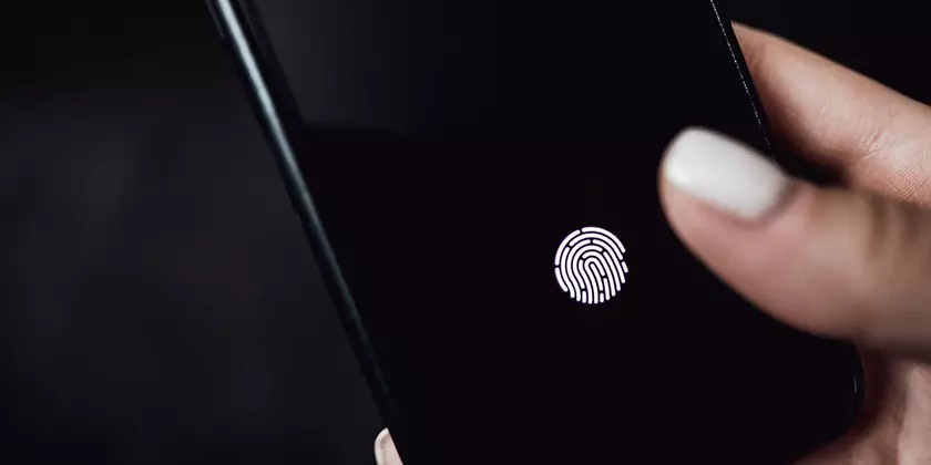 В смартфонах Apple все-таки появится подэкранный Touch ID
