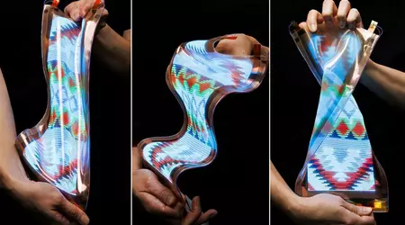 LG introduces flexible LCD display that can be stretched, twisted and pulled